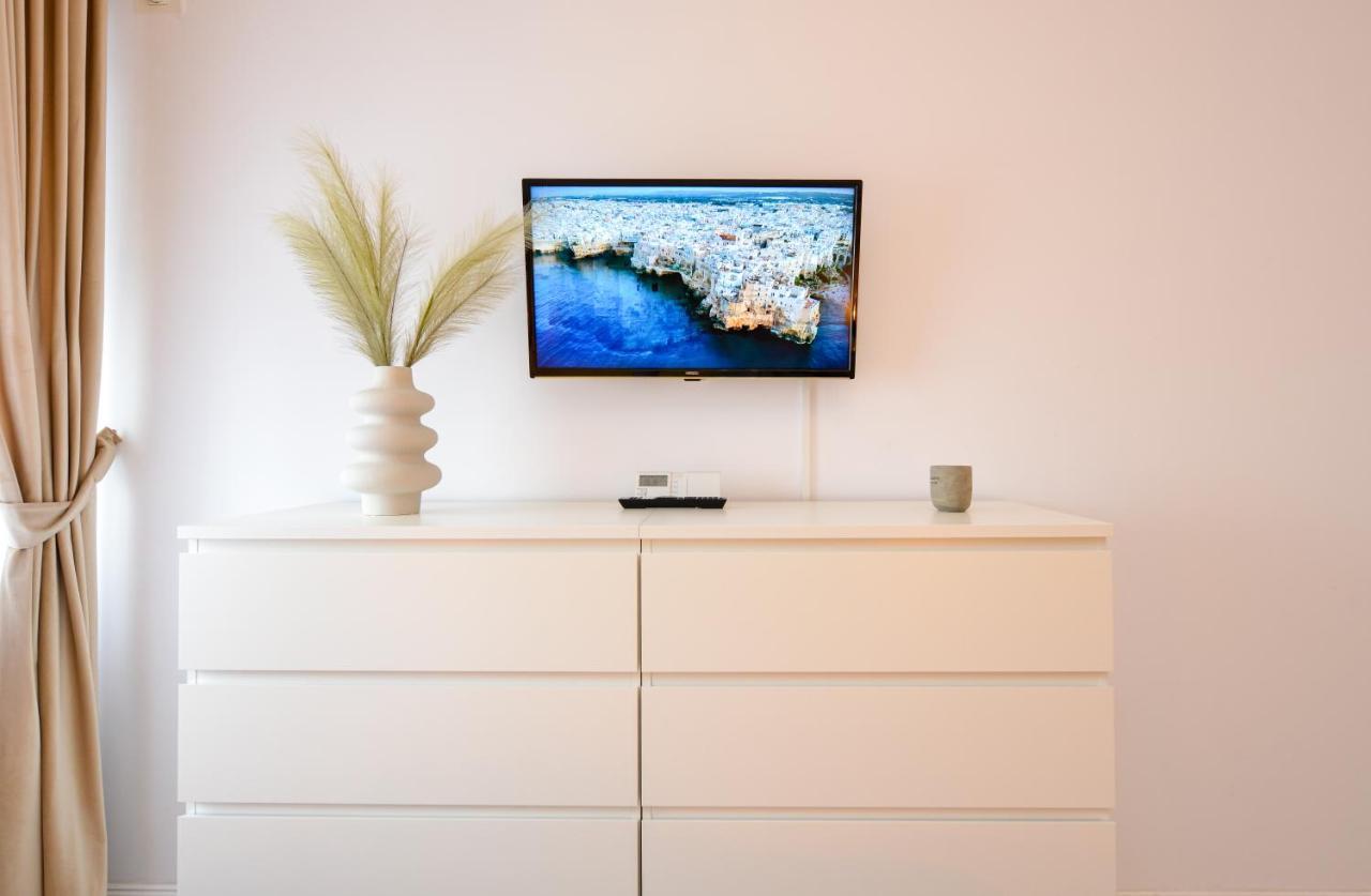 Sofia Cozy Apartment - Underground Private Parking Bucureşti Ngoại thất bức ảnh