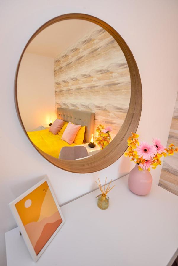 Sofia Cozy Apartment - Underground Private Parking Bucureşti Ngoại thất bức ảnh