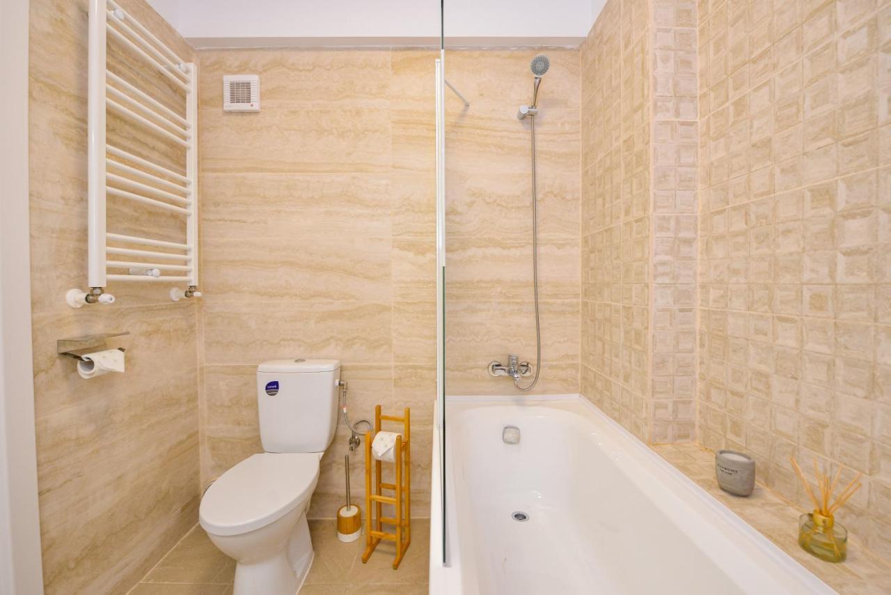 Sofia Cozy Apartment - Underground Private Parking Bucureşti Ngoại thất bức ảnh